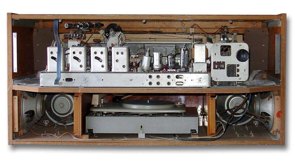 Минский радиозавод. Радиола Беларусь р-101л стерео. Ламповая радиола Беларусь р-101л. Радиола Беларусь 101. Радиола Беларусь р-101л схема.