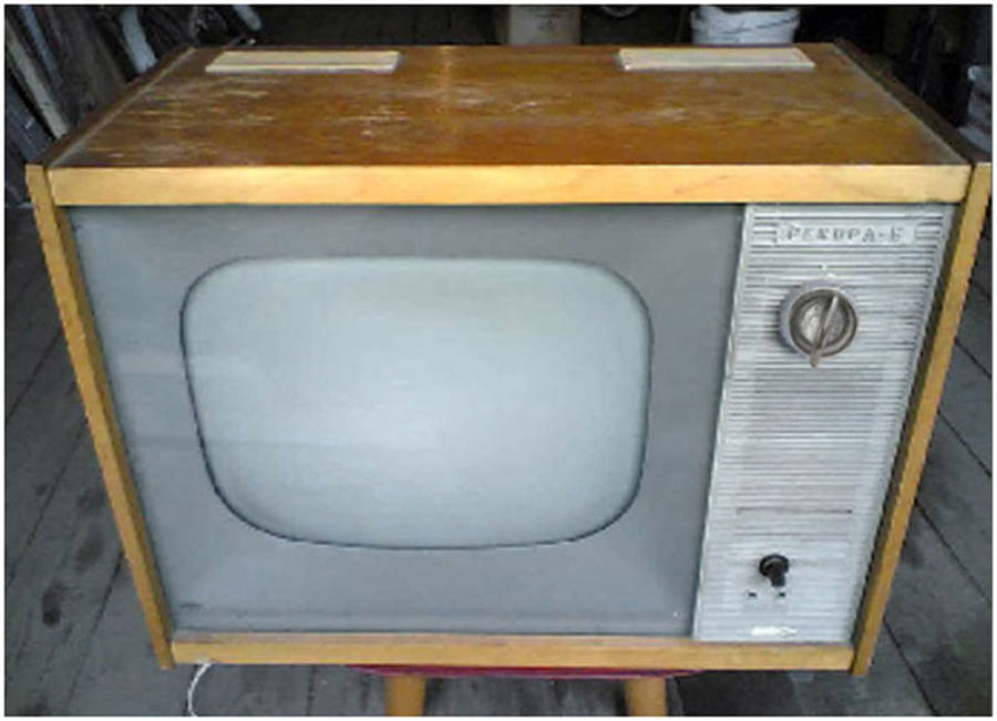 Телевизор рекорд черный. Телевизор рекорд ВЦ 311. Телевизор рекорд 6. Телевизор рекорд 402. Телевизор рекорд 1956.