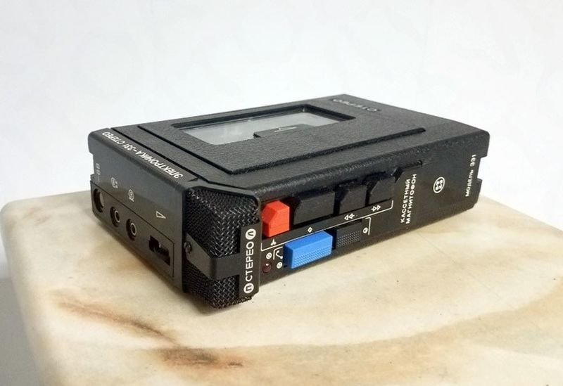 Файл:Elektronika331 3.jpg