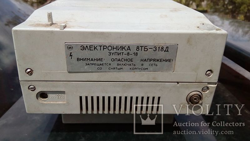 Файл:Elektronika8tb318d3.jpg