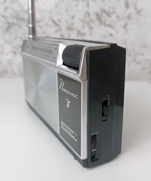 Файл:NationalPanasonicR807J2.jpg