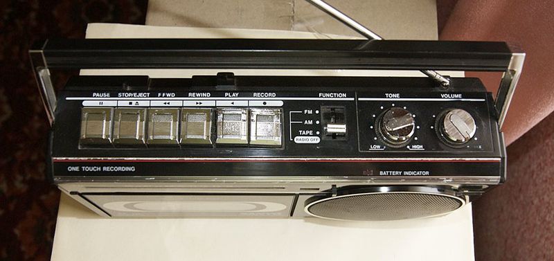 Файл:Sanyo m2670f 3.jpg